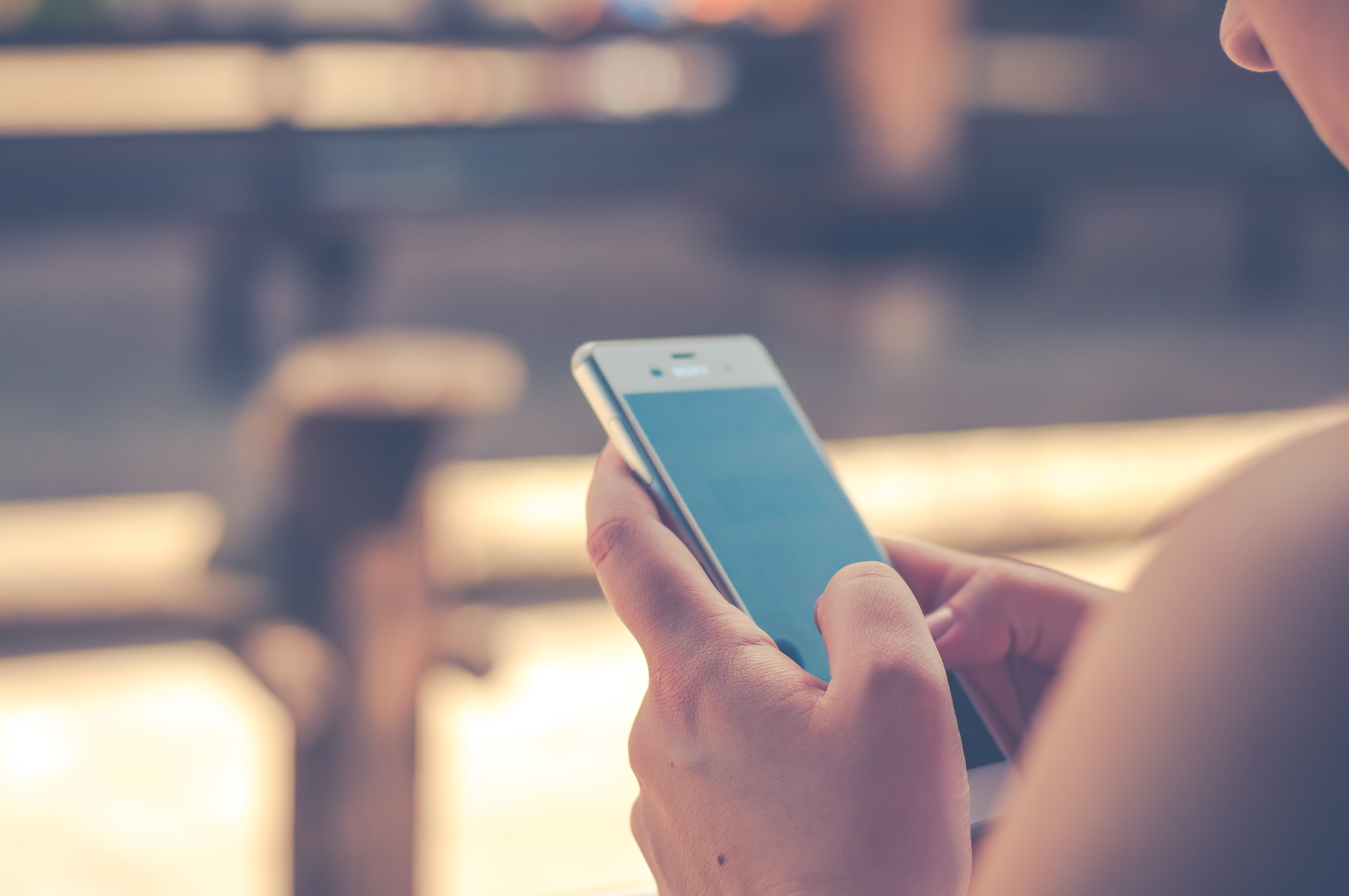 google-contacts-app